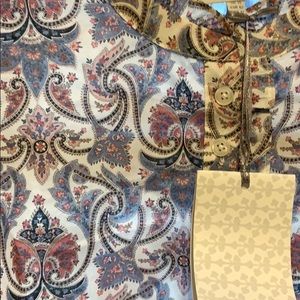 Meet your Posher, Leslie